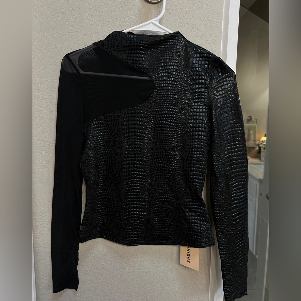 Crocodile Shirt Adult Medium